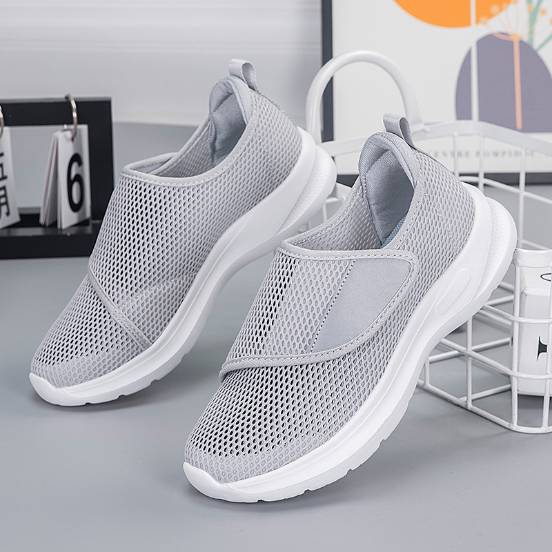 YUYIN Men's Summer Breathable  - Men'S Shoes With Velcro のレビューと価格