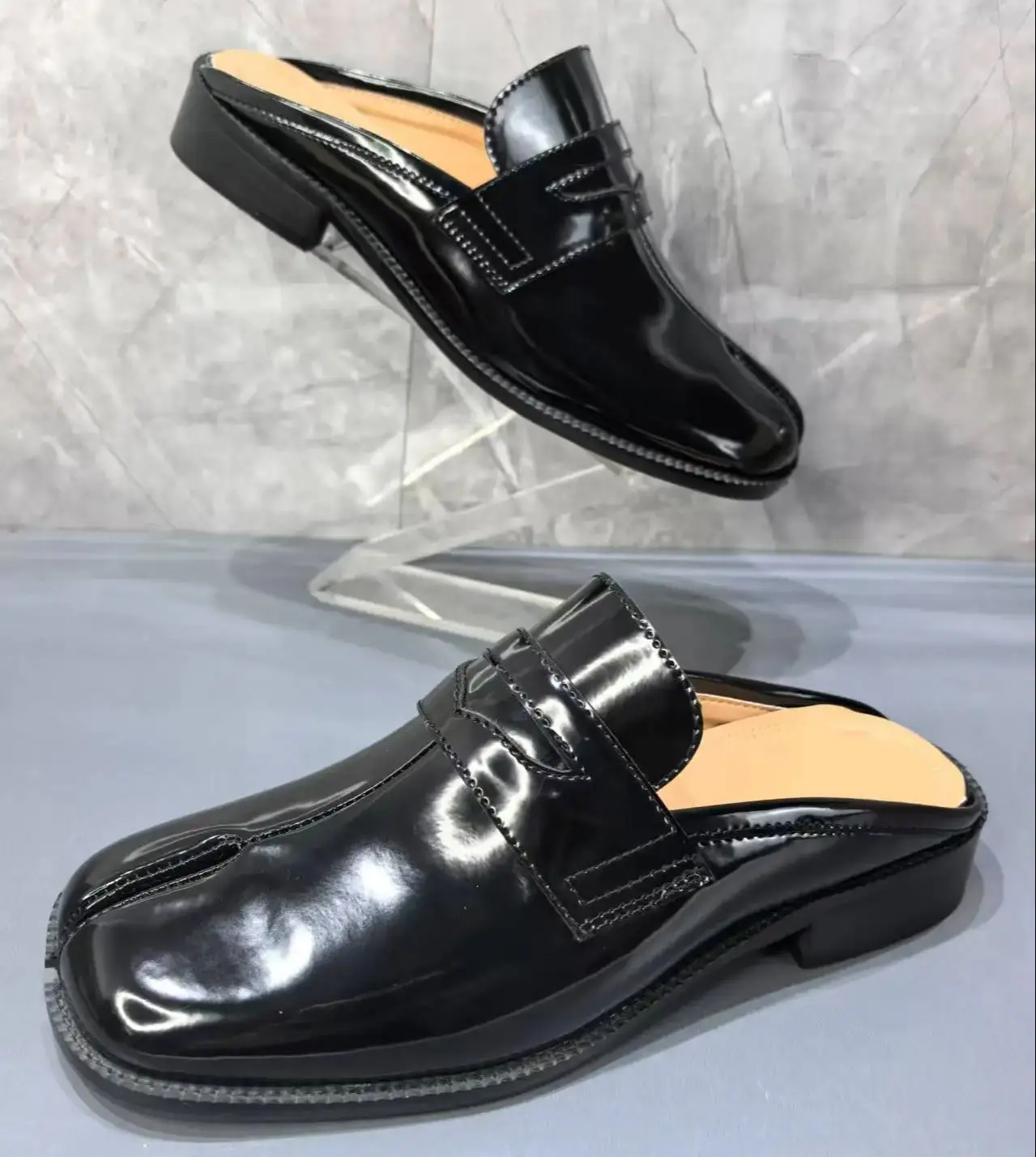 Split Toe Tabi Men's Slippers  - Men Shoes Black のレビューと価格