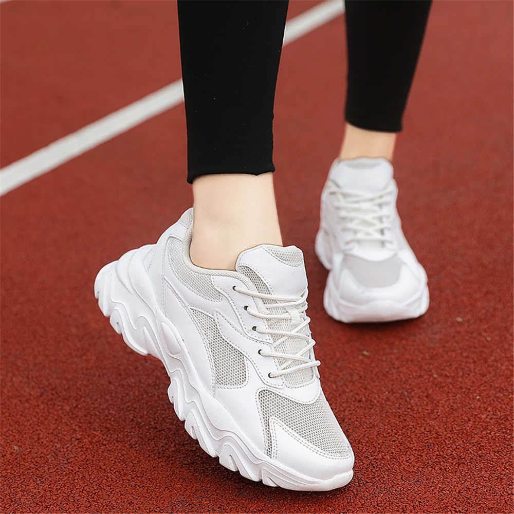 37-38 Round Tip Men's Sneakers - Men'S Shoes To Increase Height のレビューと価格