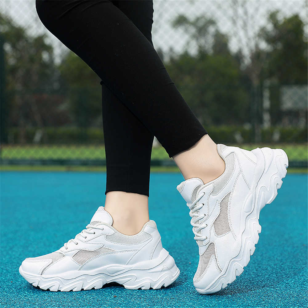 37-38 Round Tip Men's Sneakers - Men'S Shoes To Increase Height のレビューと価格