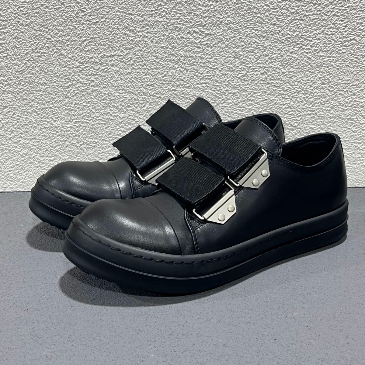26SS New Ro Luxury Low Top Sne - Men'S Shoes With Velcro のレビューと価格