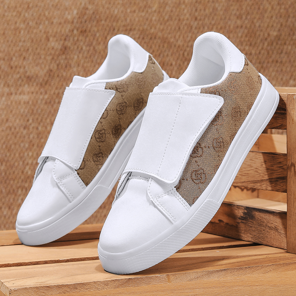 2026 New Men's Vintage Print V - Men'S Shoes With Velcro のレビューと価格
