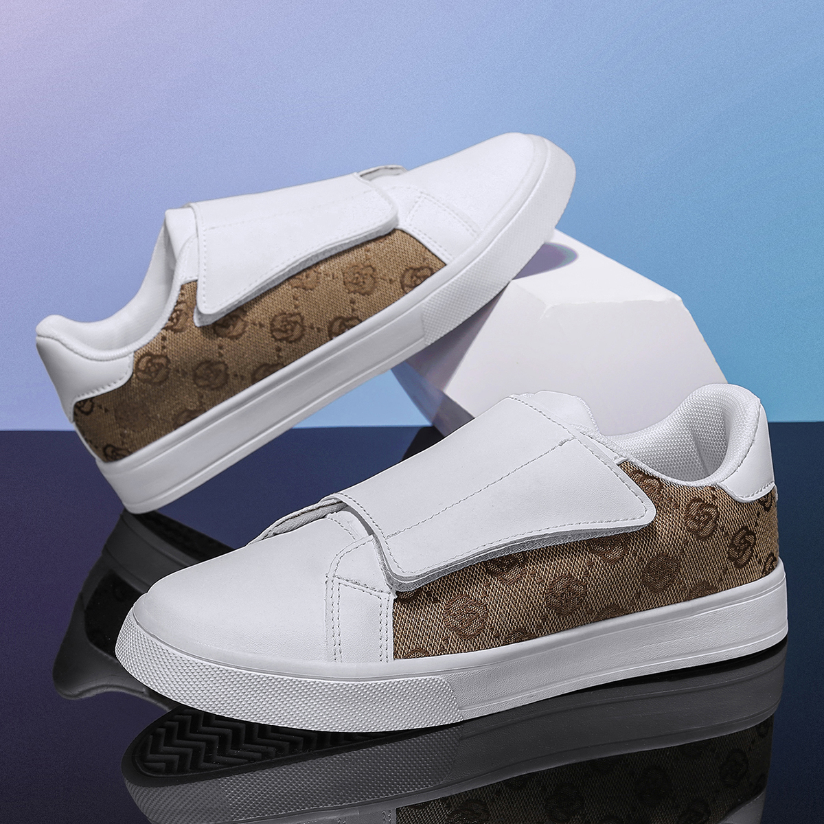 2026 New Men's Vintage Print V - Men'S Shoes With Velcro のレビューと価格